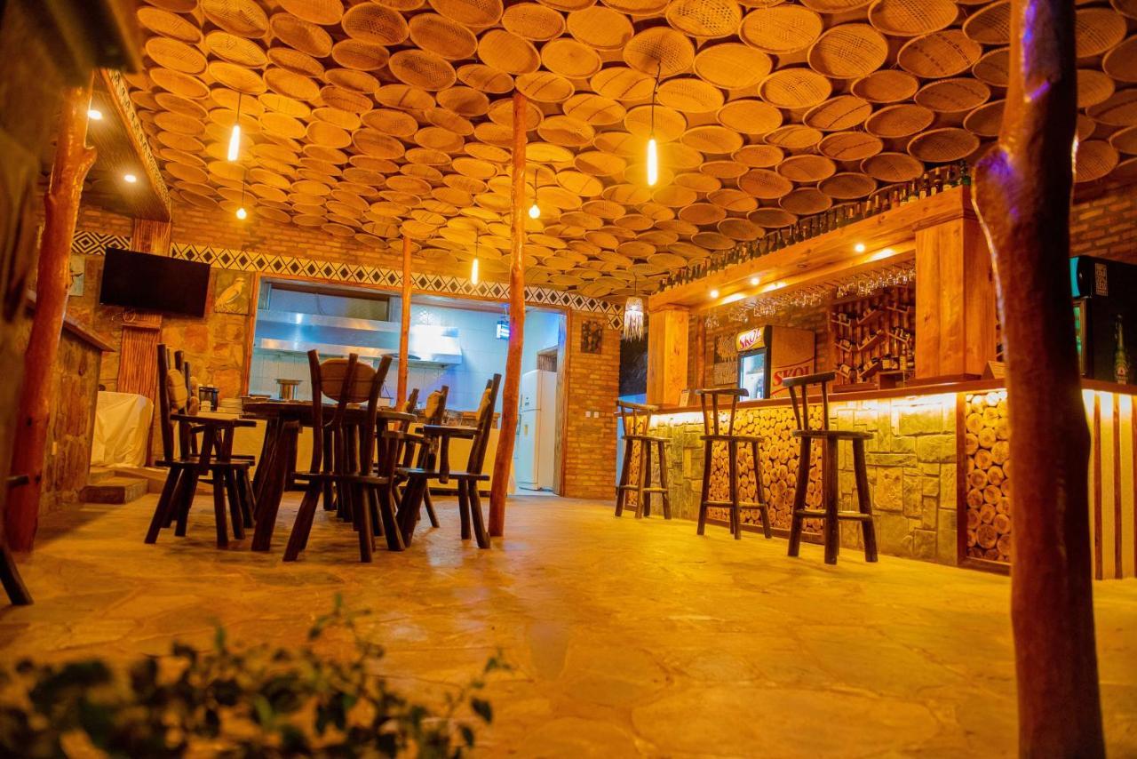Akagera Transit Lodge Luaran gambar
