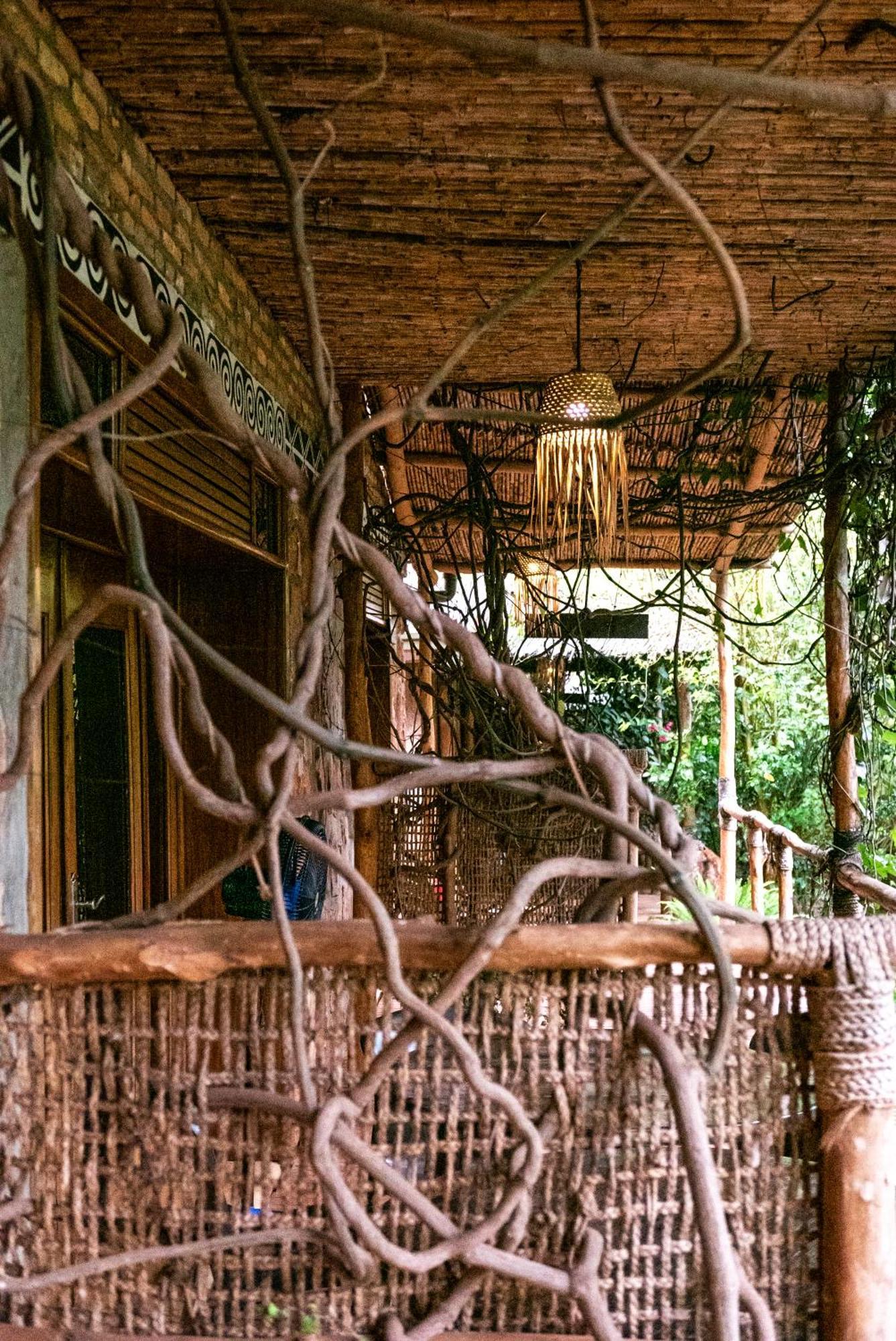 Akagera Transit Lodge Luaran gambar