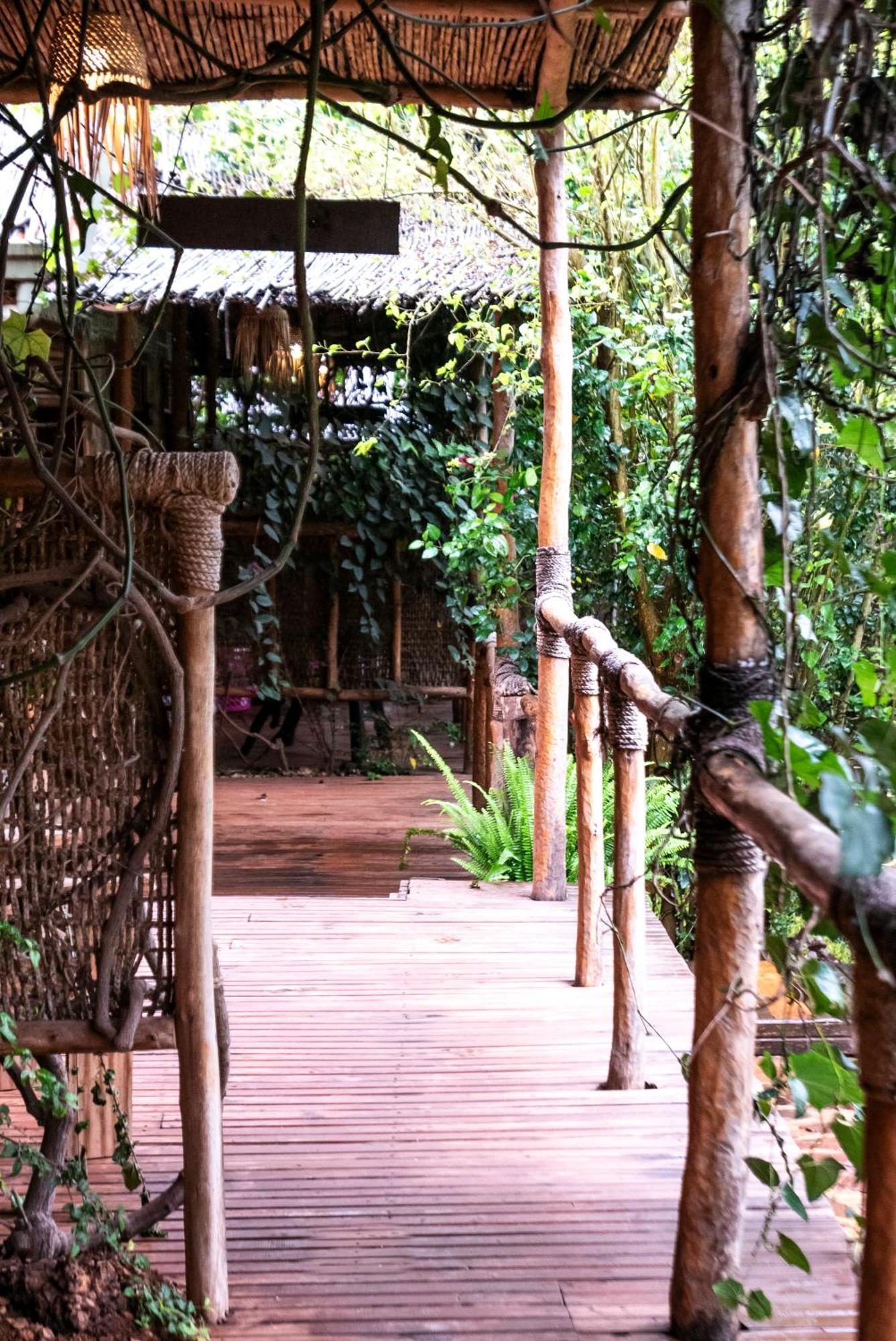 Akagera Transit Lodge Luaran gambar